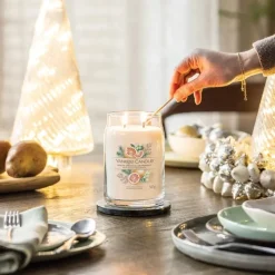 Yankee Candle Signature Large Jar White Spruce & Grapefruit 567g Best